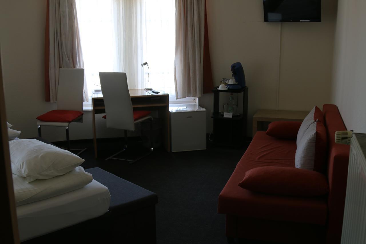 Hotel Moerser Hof Buitenkant foto
