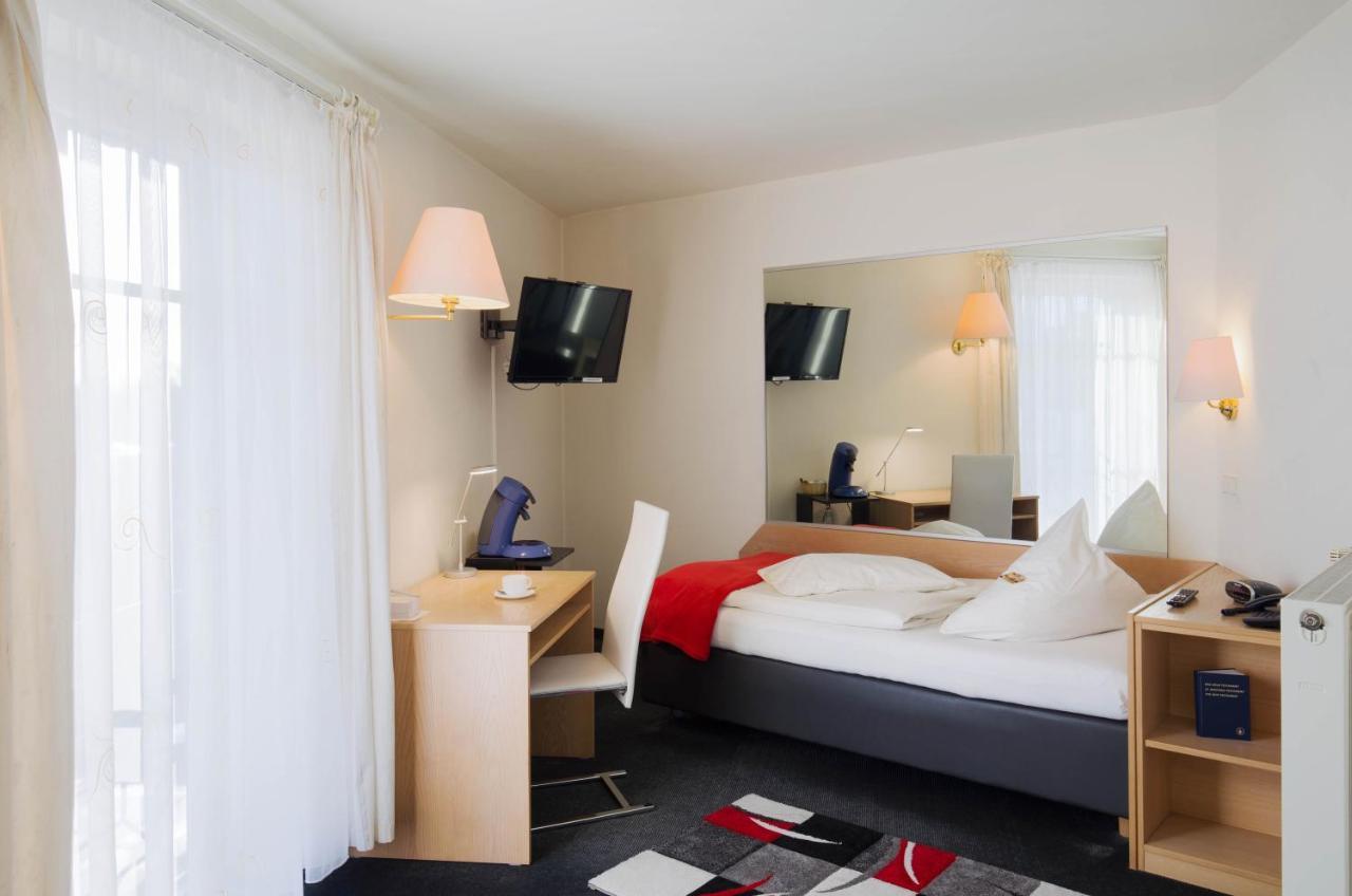Hotel Moerser Hof Buitenkant foto